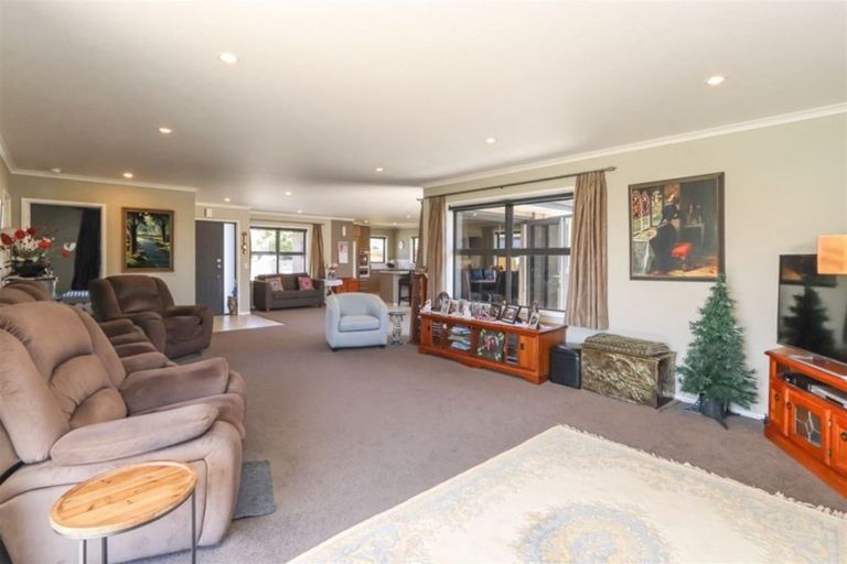 Photo of property in 16 Brookes Street, Inglewood, 4330