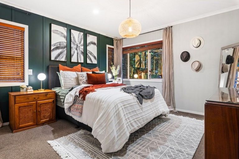 Photo of property in 15 Cinnabar Place, Westgate, Auckland, 0614