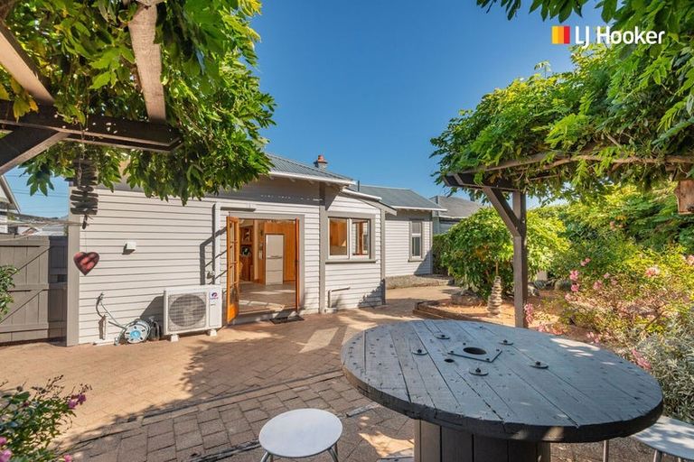 Photo of property in 3 Royal Crescent, Saint Kilda, Dunedin, 9012