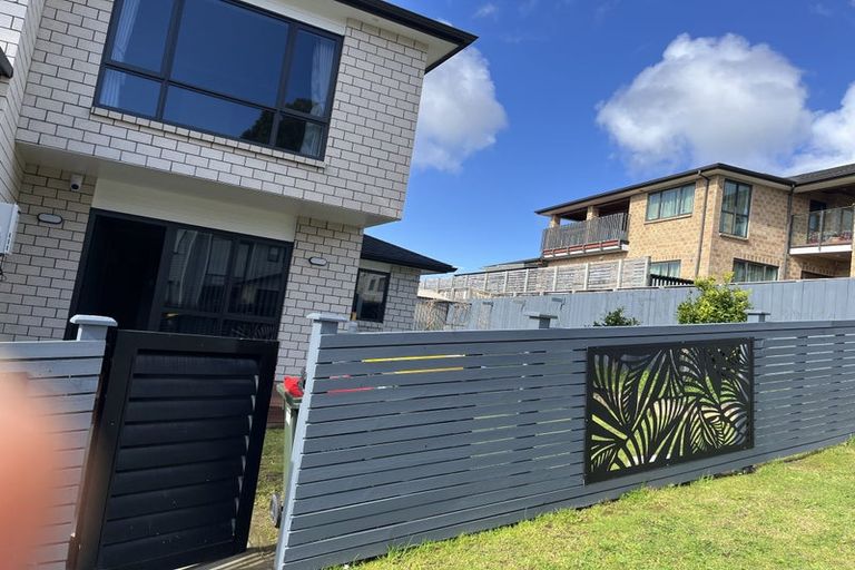 Photo of property in 5 Korihi Drive, Swanson, Auckland, 0614