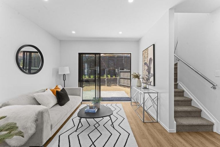 Photo of property in 11 Greenbrier Street, Westgate, 0814