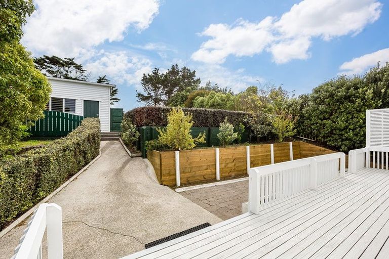 Photo of property in 56 Owhiti Street, Titahi Bay, Porirua, 5022