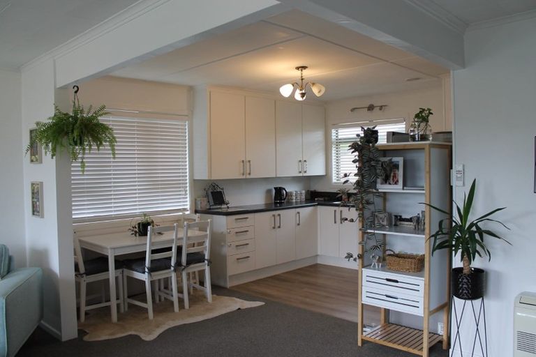 Photo of property in 52 John Street, Winton, 9720