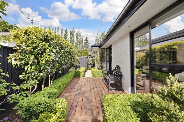 Photo of property in 5 Dalweny Lane, Cracroft, Christchurch, 8025