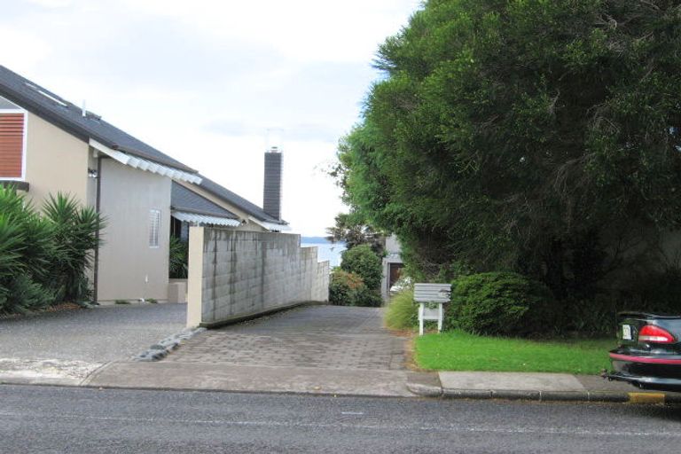Photo of property in 1/142 Clovelly Road, Bucklands Beach, Auckland, 2012
