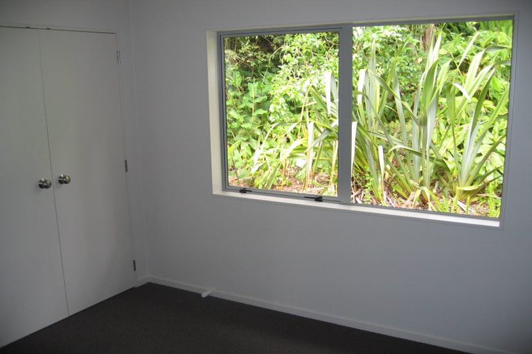 Photo of property in 13a Cypress Place, Sunnynook, Auckland, 0620