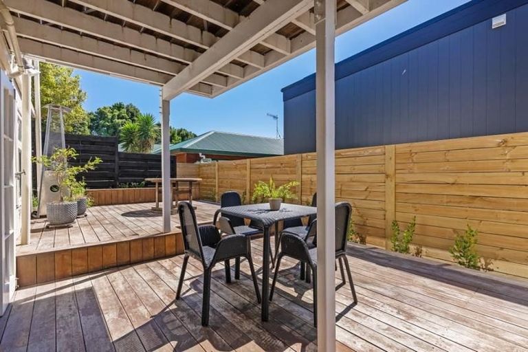 Photo of property in 64 Marlborough Avenue, Glenfield, Auckland, 0629