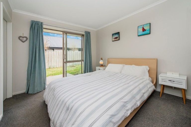 Photo of property in 26 Shillingford Boulevard, Rolleston, 7615