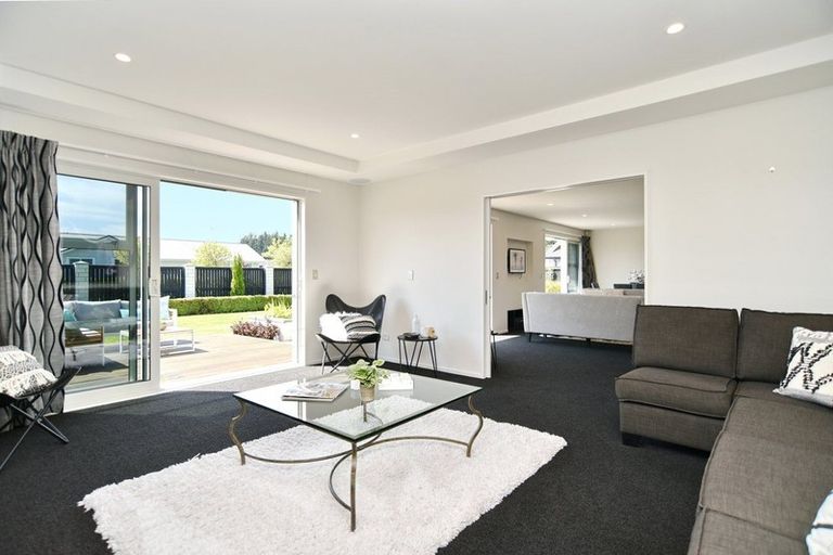 Photo of property in 53 Dunlops Crescent, Bottle Lake, Christchurch, 8083