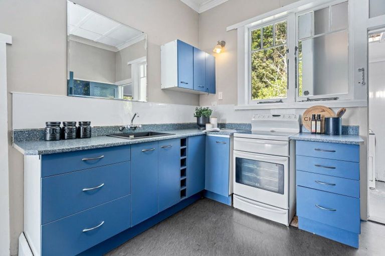 Photo of property in 63 Kauika Road, Avenues, Whangarei, 0110