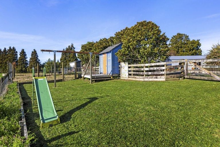 Photo of property in 75 Lepper Road, Inglewood, 4386