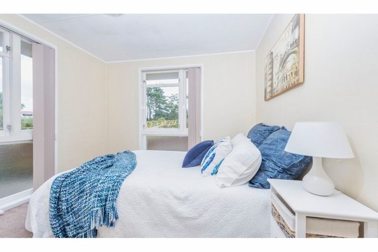 Photo of property in 63 Oreil Avenue, West Harbour, Auckland, 0618
