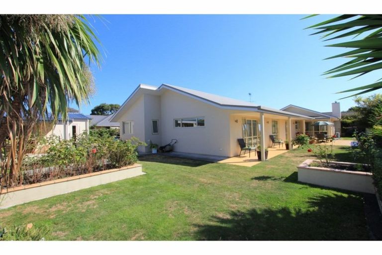 Photo of property in 20 Magnolia Drive, Springlands, Blenheim, 7201