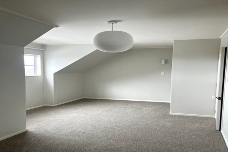 Photo of property in 12 Ewan Place, Taradale, Napier, 4112