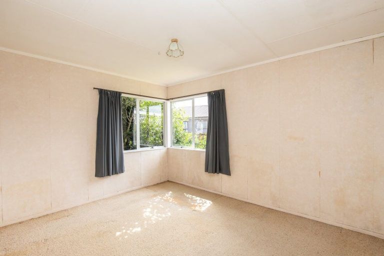 Photo of property in 14 Darlington Street, Ngatea, 3503