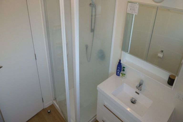 Photo of property in 21 Purata Place, Mangere Bridge, Auckland, 2022