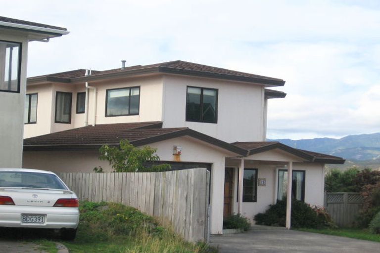 Photo of property in 13a Bury Grove, Strathmore Park, Wellington, 6022