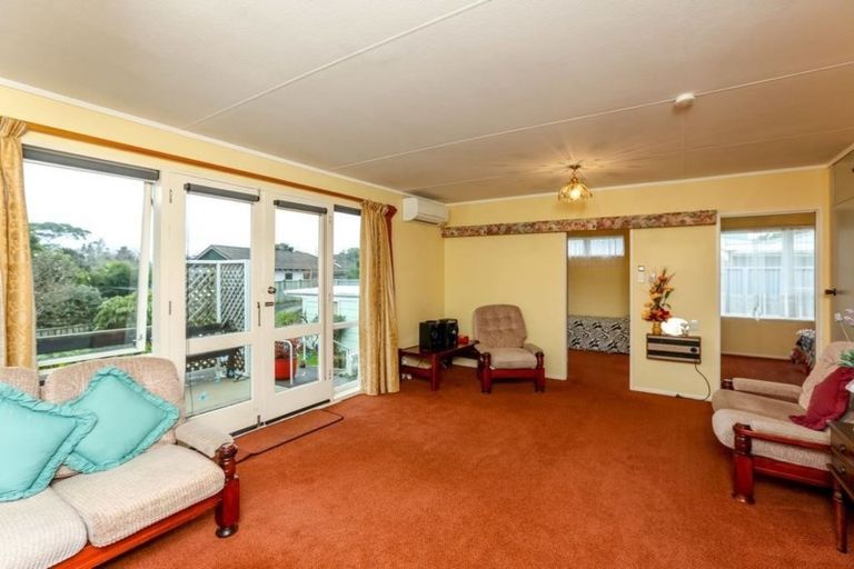 Photo of property in 1/33 Plympton Street, Brooklands, New Plymouth, 4310