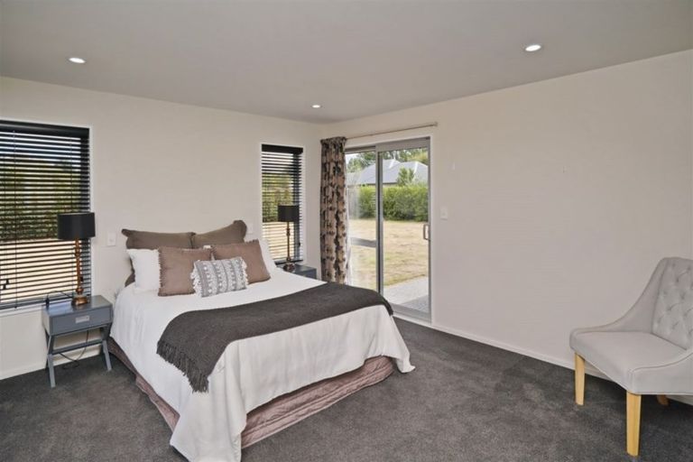 Photo of property in 17 Ormandy Court, Amberley, 7410