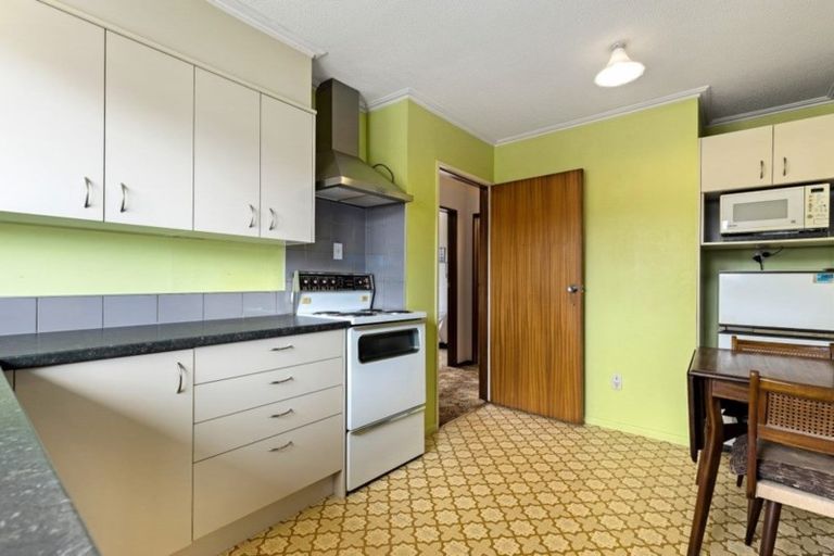 Photo of property in 2a Mallett Place, Halswell, Christchurch, 8025