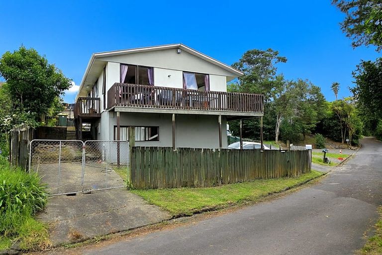Photo of property in 1/231 Don Buck Road, Massey, Auckland, 0614