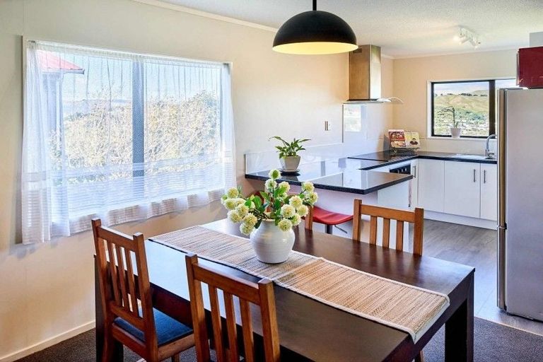 Photo of property in 77 Conclusion Street, Ascot Park, Porirua, 5024