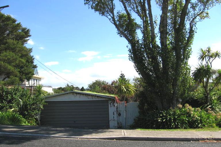 Photo of property in 6 Watea Road, Torbay, Auckland, 0630
