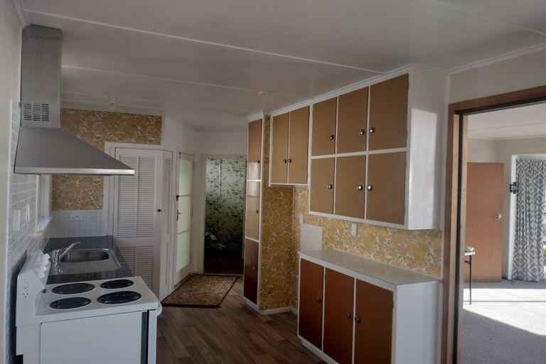 Photo of property in 79 Beazley Avenue, Paparangi, Wellington, 6037