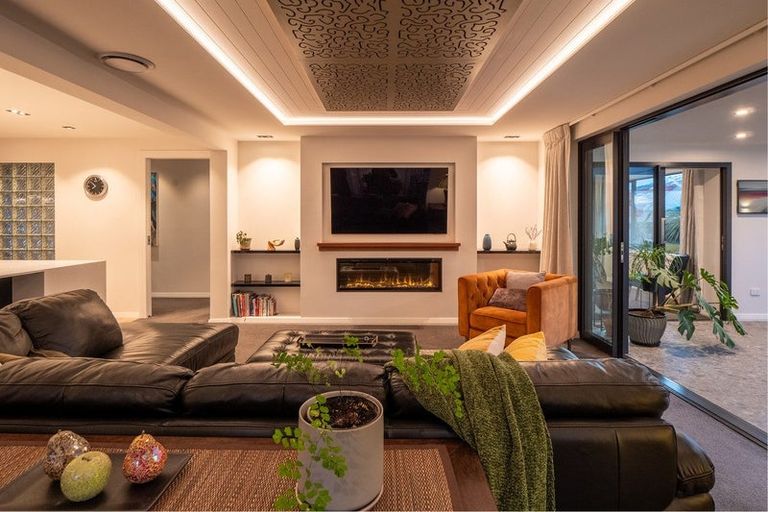 Photo of property in 15 Bracken Street, Arrowtown, 9302