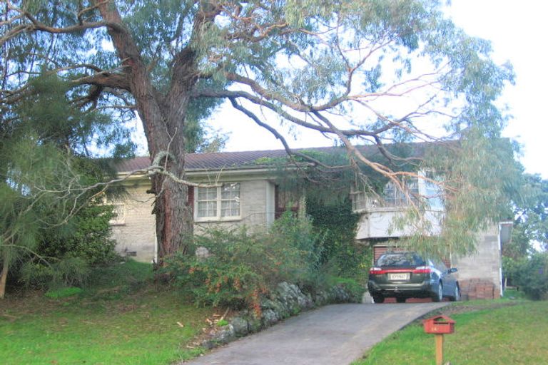 Photo of property in 14 Crompton Road, Massey, Auckland, 0614