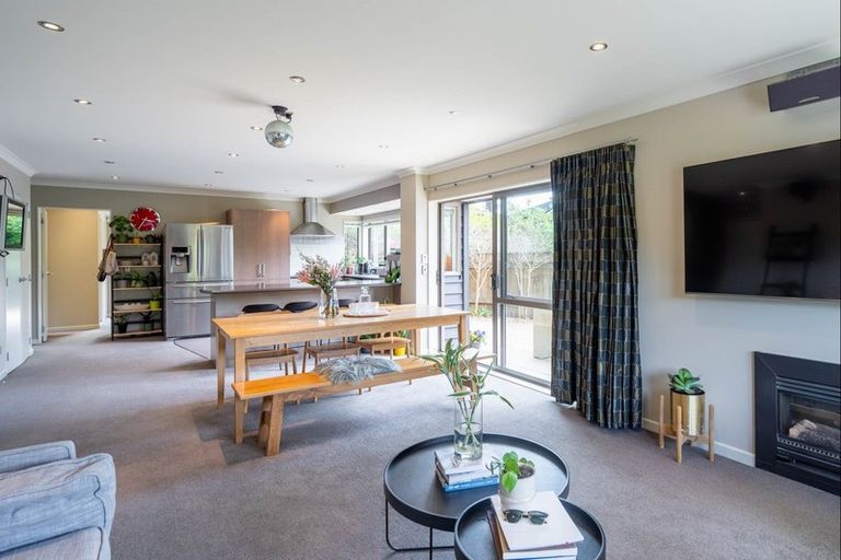 Photo of property in 4 Springhaven Lane, Paraparaumu, 5032