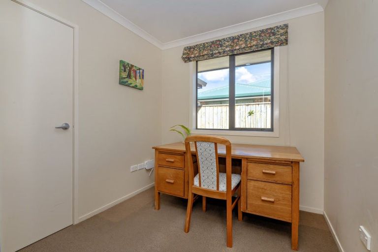 Photo of property in 10 Walnut Grove, Whakatane, 3120