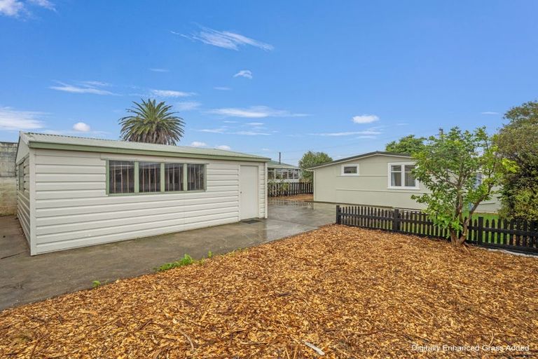 Photo of property in 45 Bamber Street, Castlecliff, Wanganui, 4501