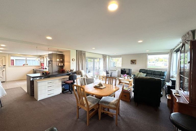 Photo of property in 14 Centennial Avenue, Balclutha, 9230