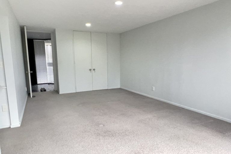 Photo of property in 2/174 Bucklands Beach Road, Bucklands Beach, Auckland, 2012
