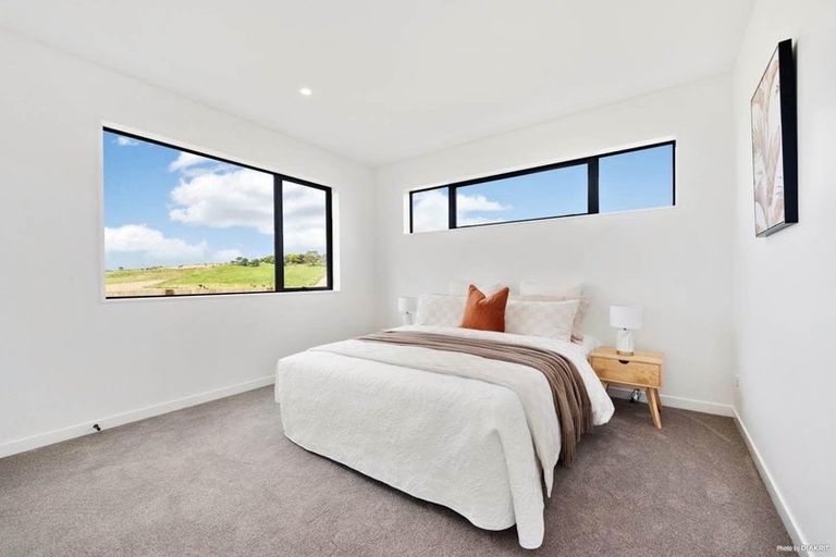 Photo of property in 57 Matangi View Drive, Orewa, 0931