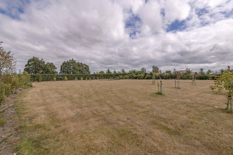 Photo of property in 3 Landsborough Drive, Darfield, 7571