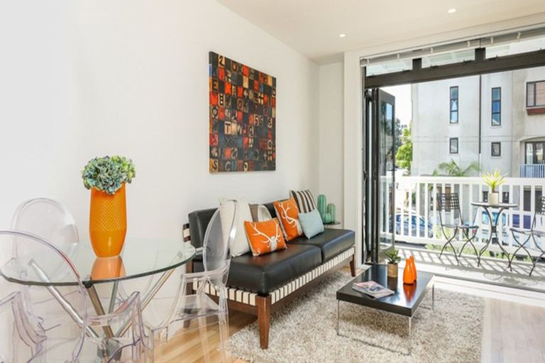 Photo of property in 2/10 Rose Road, Grey Lynn, Auckland, 1021