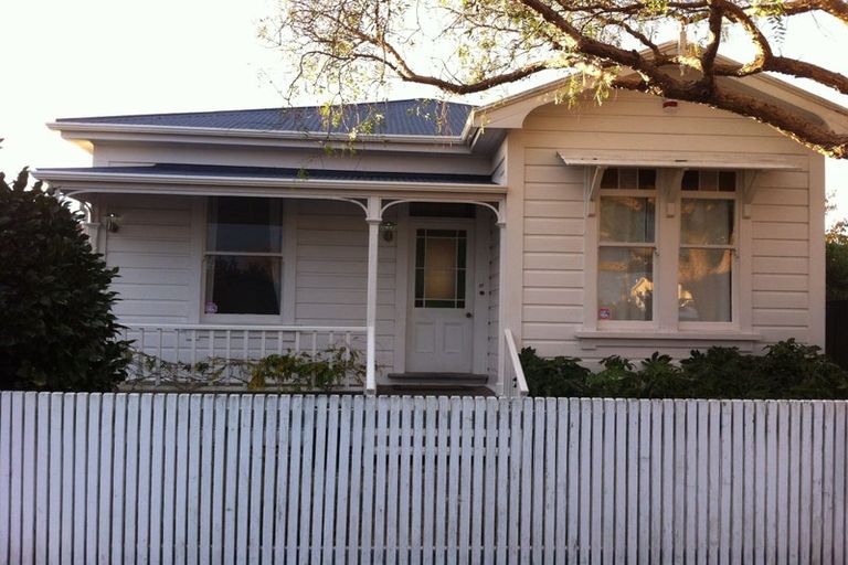 Photo of property in 17 Nikau Grove, Woburn, Lower Hutt, 5010