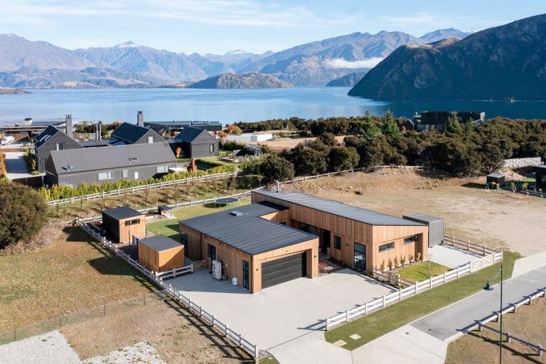 Photo of property in 9 Bull Ridge, Wanaka, 9305