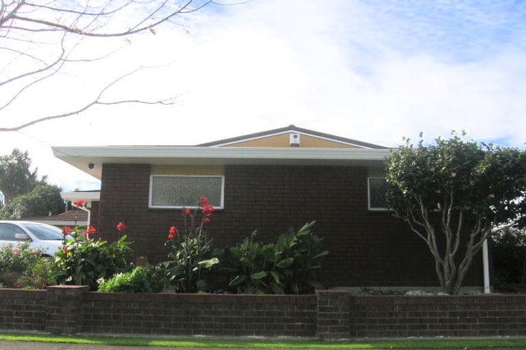 Photo of property in 17 Chippendale Crescent, Highbury, Palmerston North, 4412