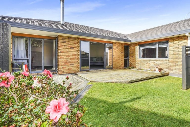 Photo of property in 5 Guernsey Place, Grandview Heights, Hamilton, 3200