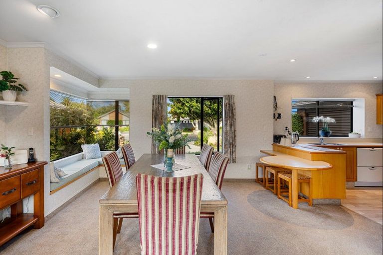 Photo of property in 1 Hyatt Grove, Greenmeadows, Napier, 4112