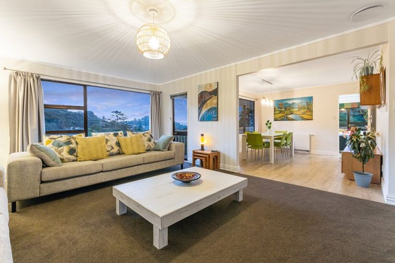 Photo of property in 34 Exploration Way, Whitby, Porirua, 5024