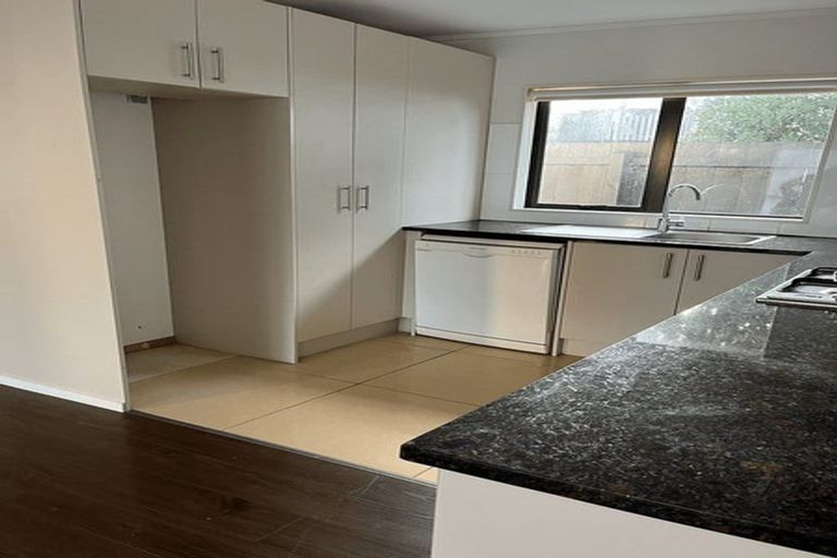 Photo of property in 7 Chip Grove, Sunnyhills, Auckland, 2010