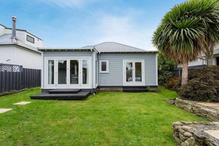 Photo of property in 30 Coughtrey Street, Saint Clair, Dunedin, 9012