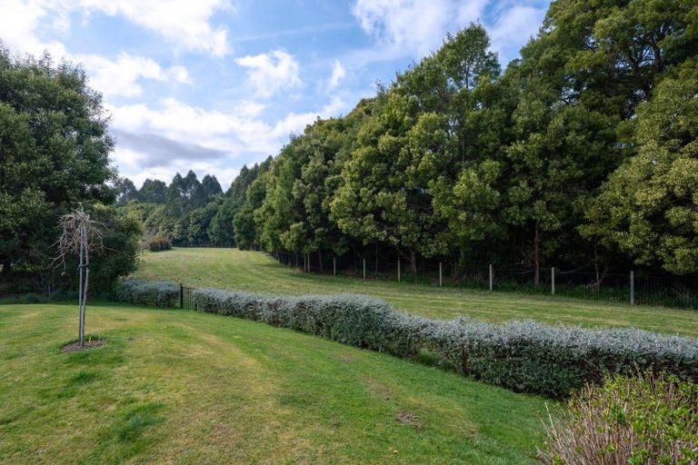 Photo of property in 16 Lacebark Drive, Kinloch, Taupo, 3377