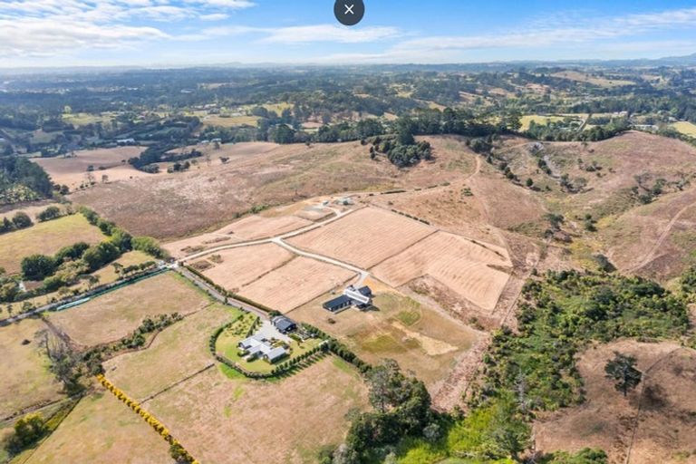 Photo of property in 101 Wintour Road, Waimauku, 0881