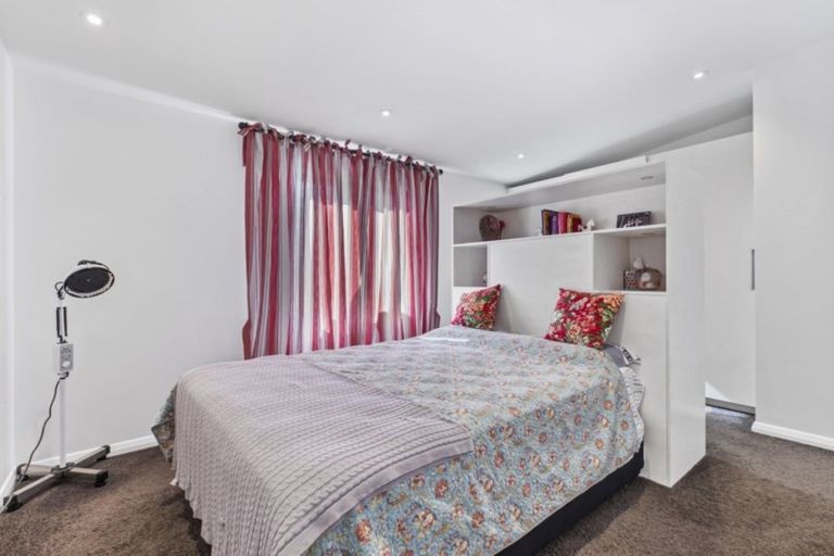 Photo of property in 1g Eversleigh Road, Belmont, Auckland, 0622