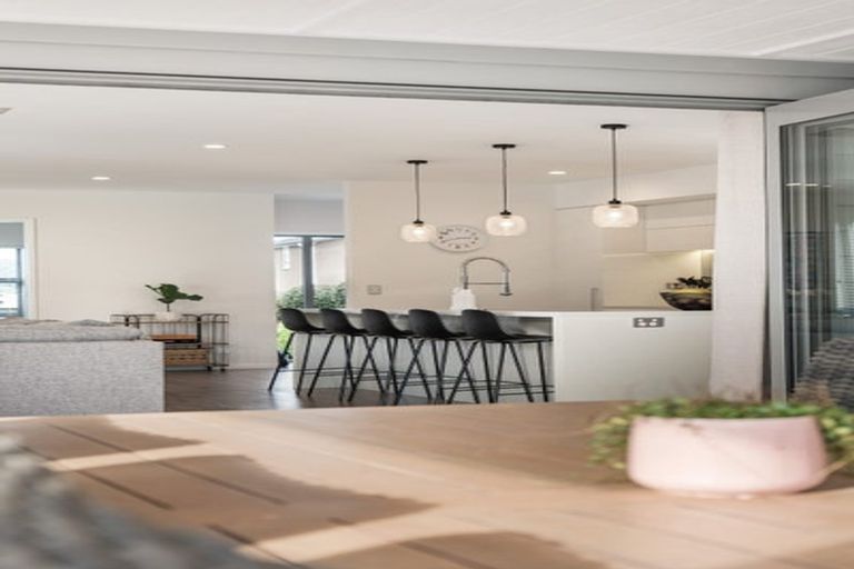 Photo of property in 71 Pohutukawa Parade, Riverhead, 0820